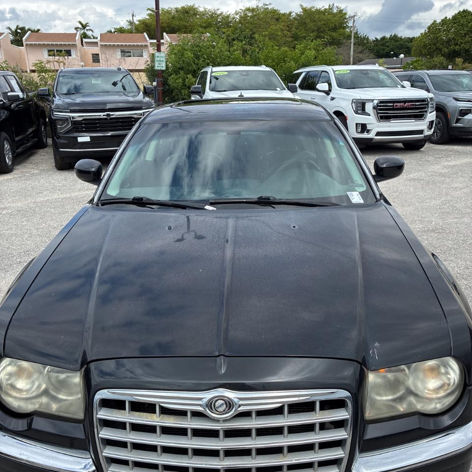 Chrysler 300 4dr Sdn 300C 2006