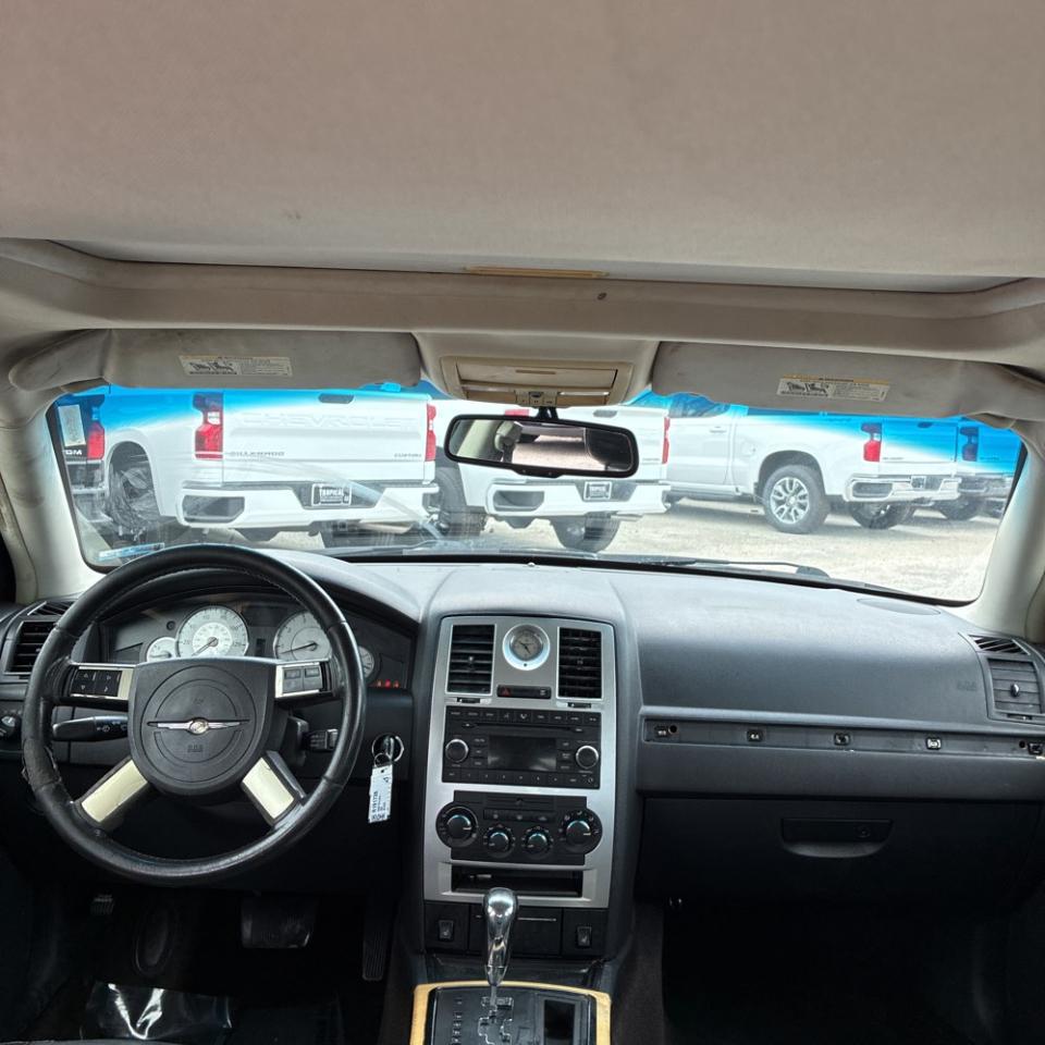 Chrysler 300 4dr Sdn 300C 2006