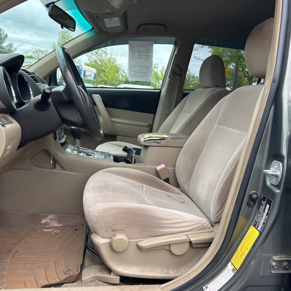 Toyota Highlander 4WD 4dr Base (Natl) 2008