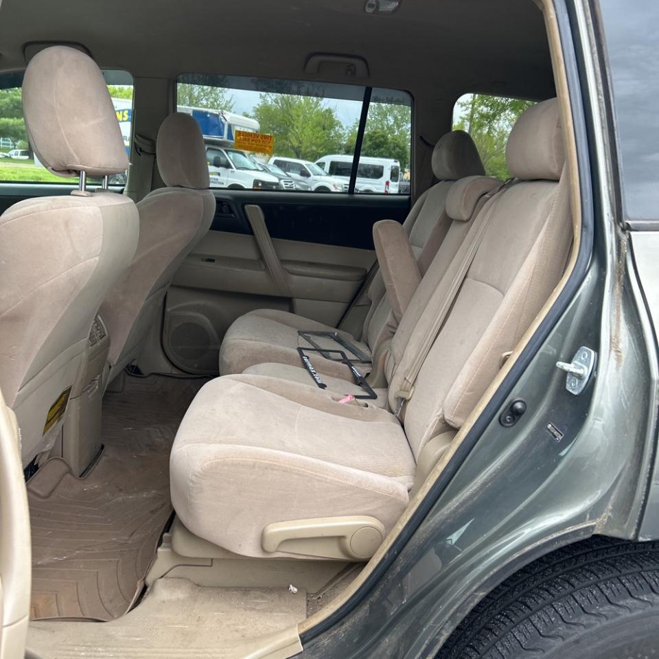 Toyota Highlander 4WD 4dr Base (Natl) 2008