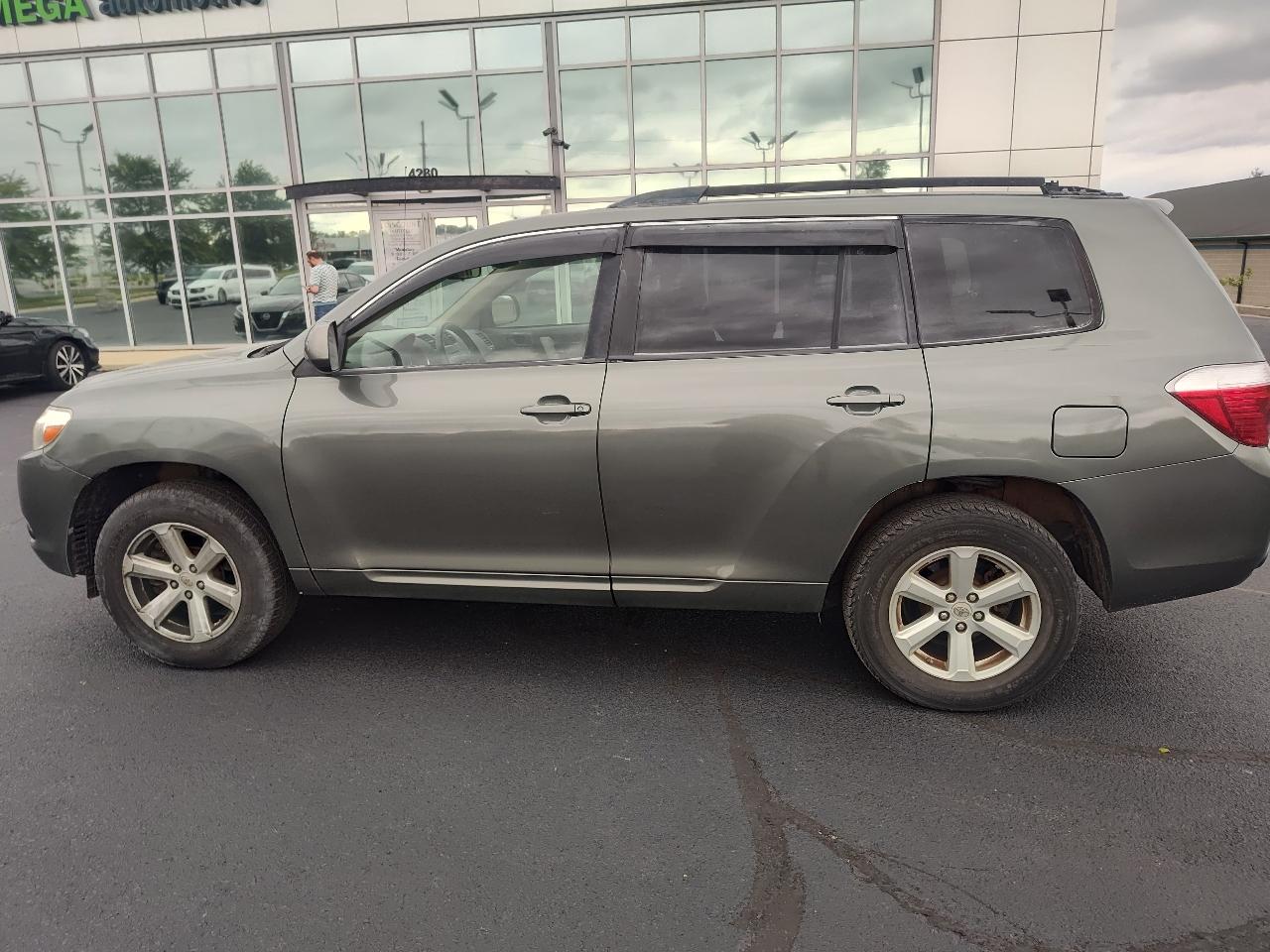 Toyota Highlander 4WD 4dr Base (Natl) 2008