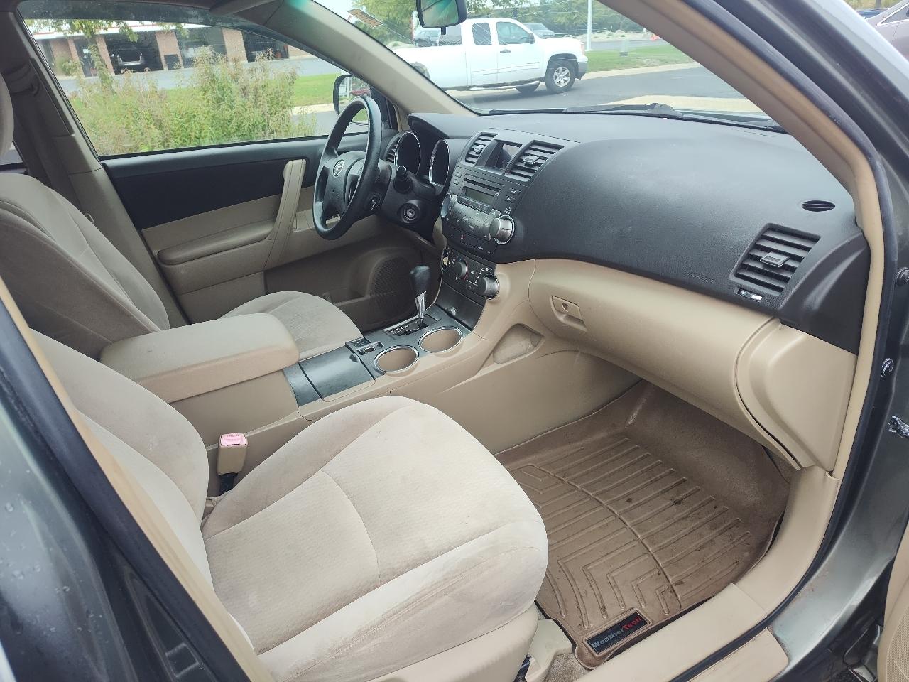 Toyota Highlander 4WD 4dr Base (Natl) 2008