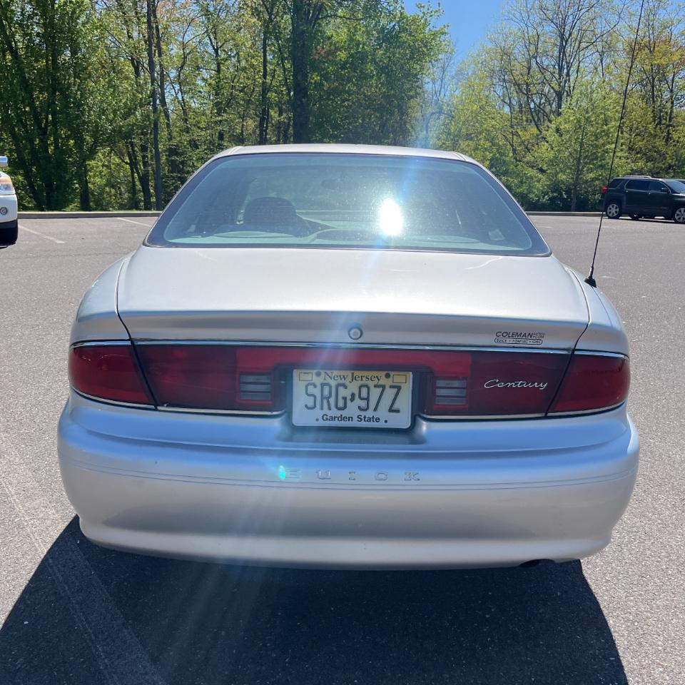 Buick Century 4dr Sdn Custom 2005