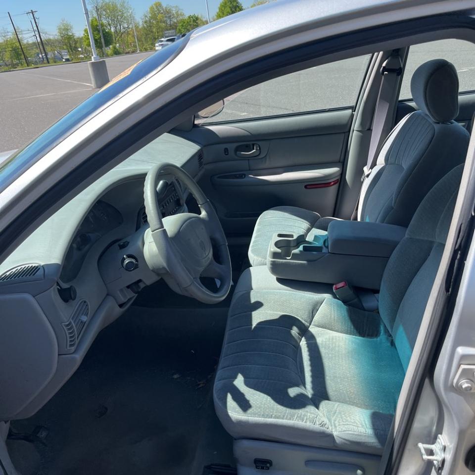 Buick Century 4dr Sdn Custom 2005