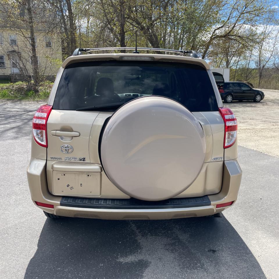 Toyota RAV4 4WD 4dr 4-cyl 4-Spd AT (Natl) 2010