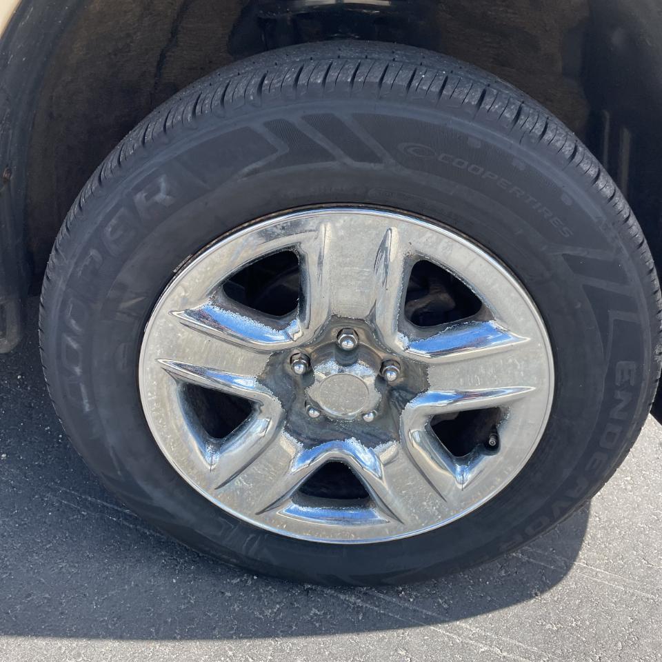Toyota RAV4 4WD 4dr 4-cyl 4-Spd AT (Natl) 2010
