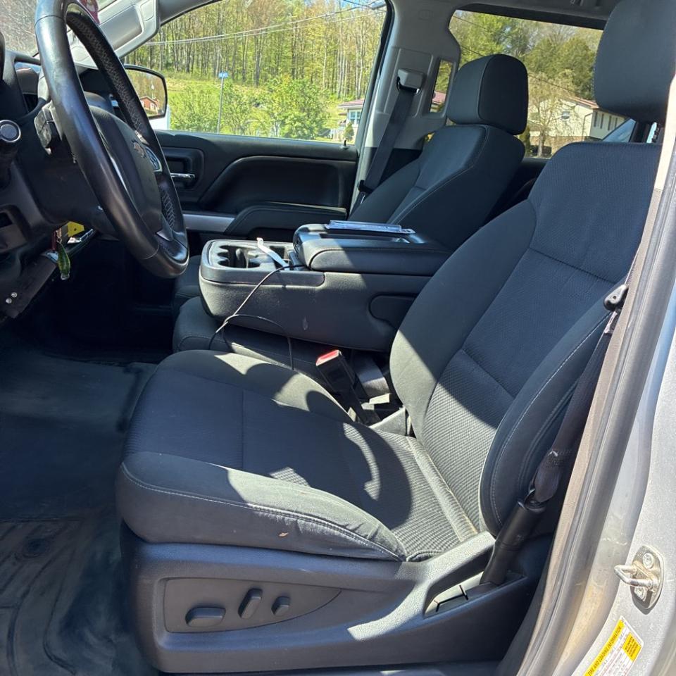 Chevrolet Silverado 1500 4WD Crew Cab 143.5" LT w/2LT 2015