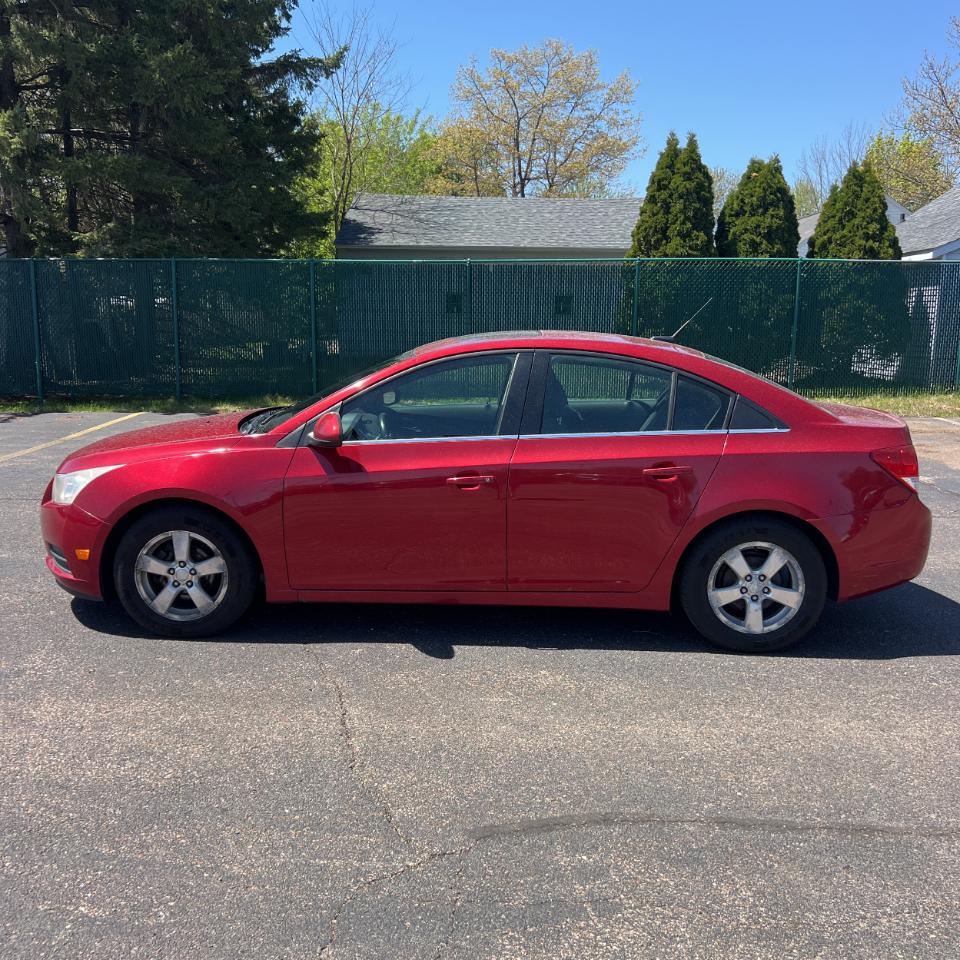 Chevrolet Cruze 4dr Sdn LT w/1LT 2012