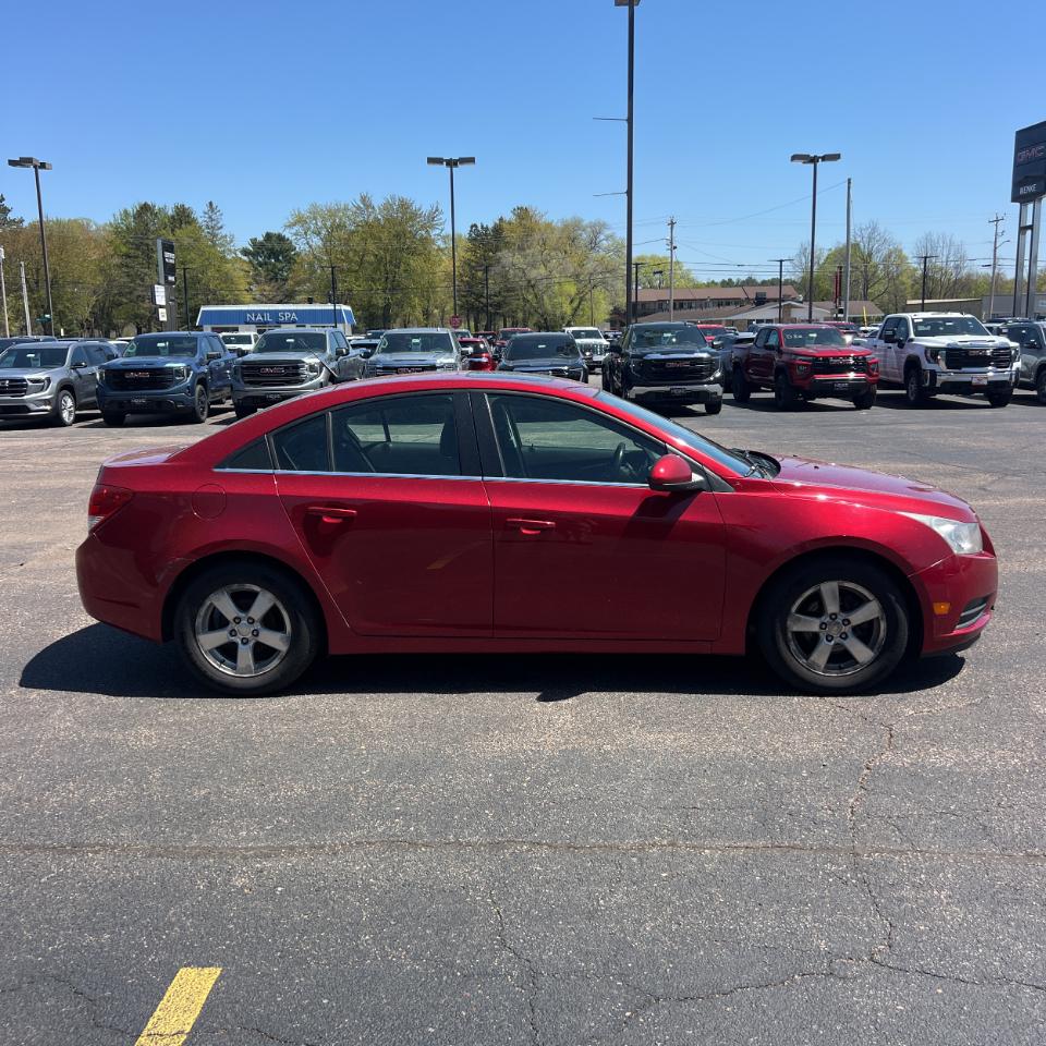 Chevrolet Cruze 4dr Sdn LT w/1LT 2012