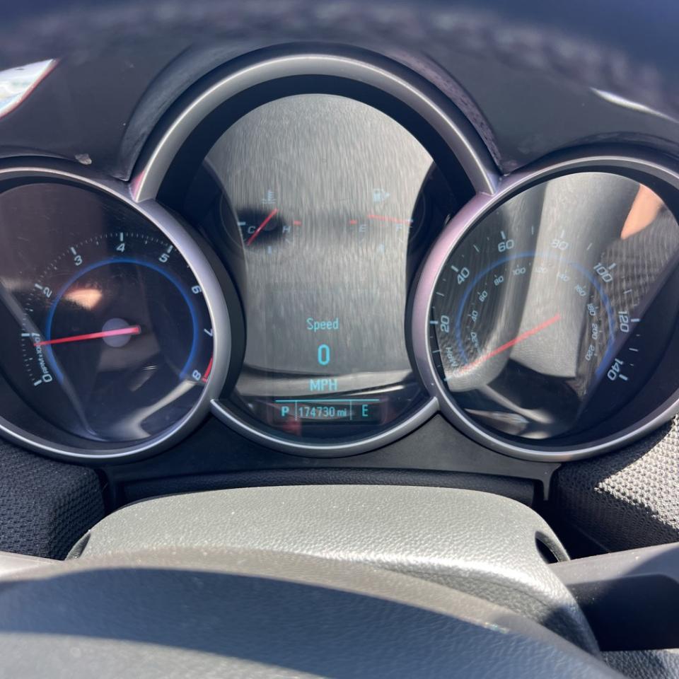 Chevrolet Cruze 4dr Sdn LT w/1LT 2012