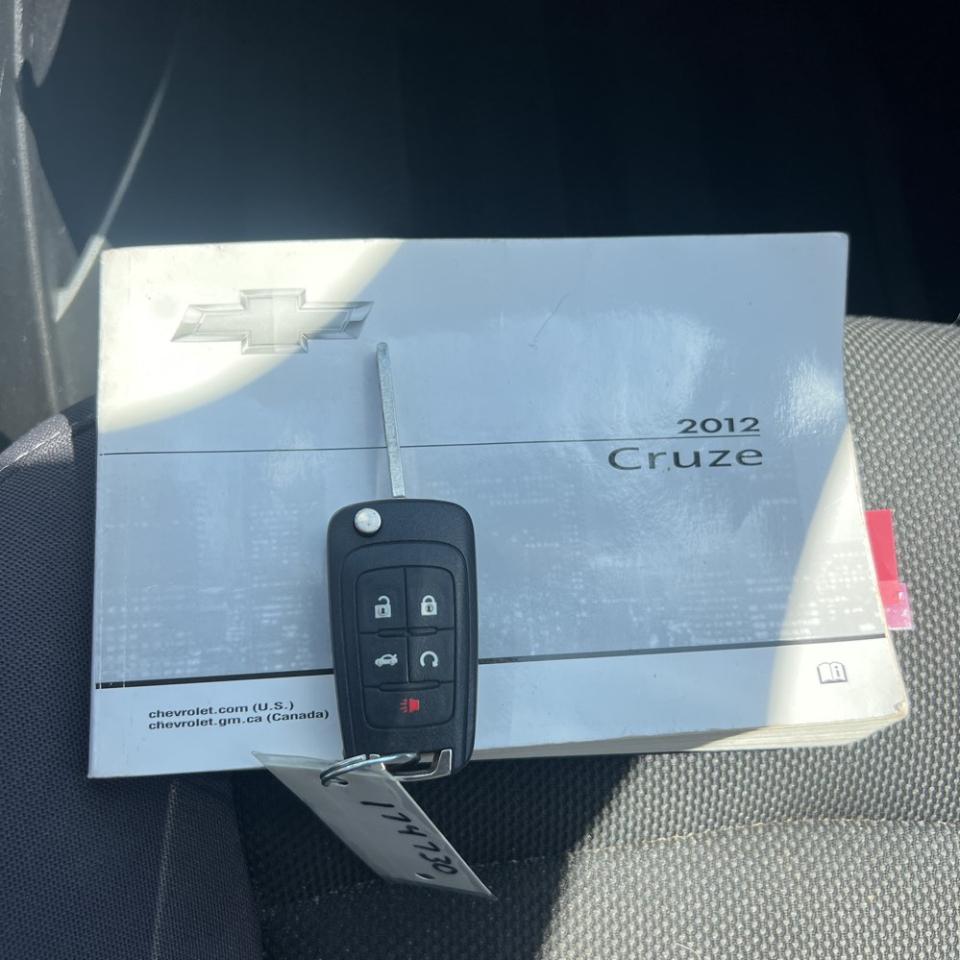 Chevrolet Cruze 4dr Sdn LT w/1LT 2012