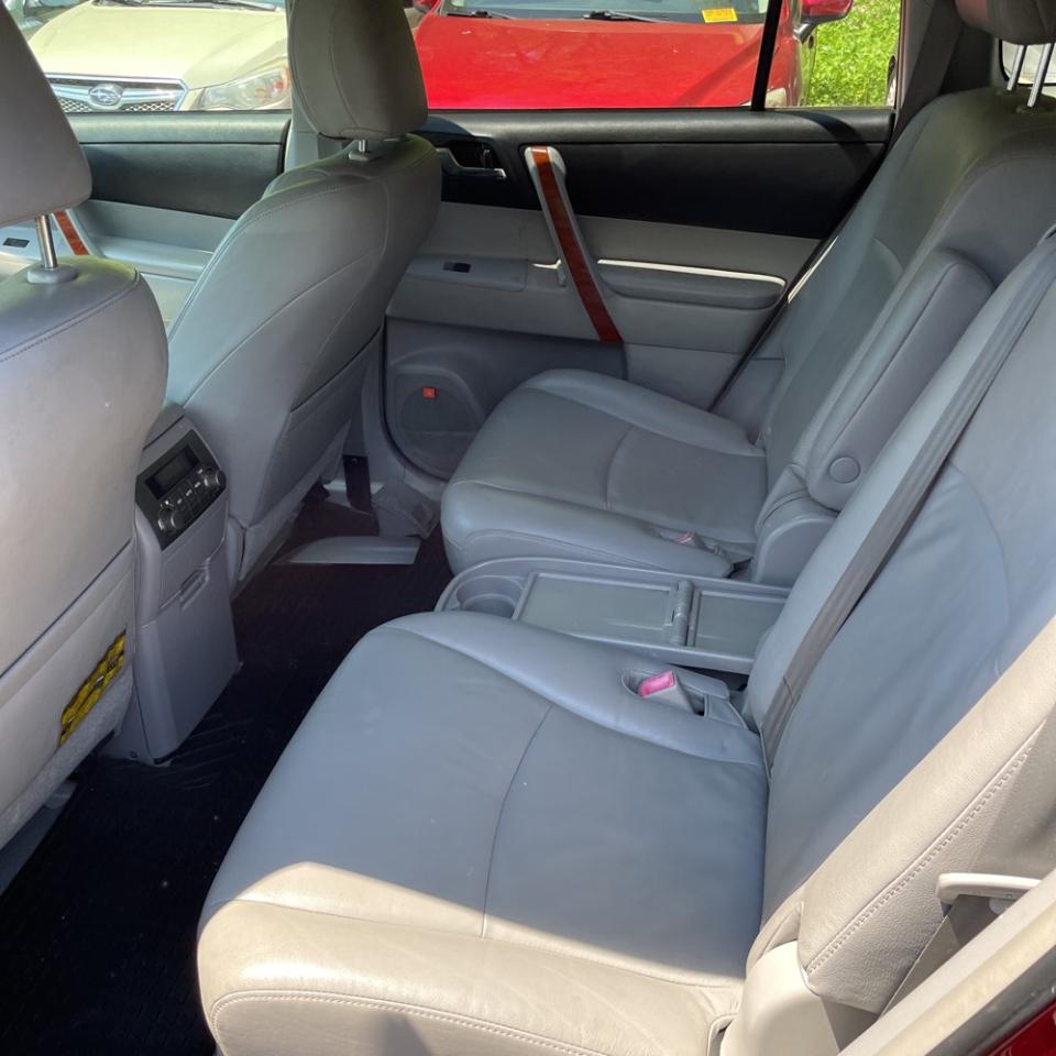 Toyota Highlander FWD 4dr Limited (Natl) 2008