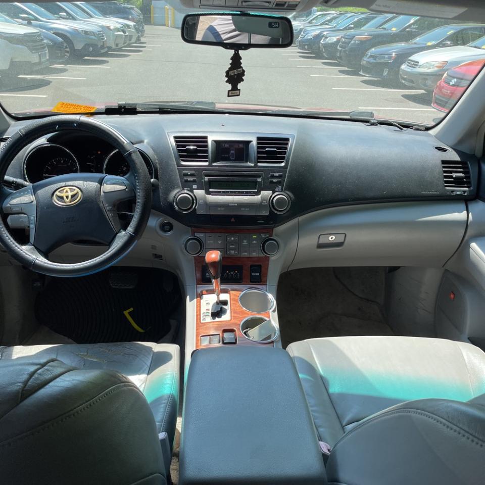 Toyota Highlander FWD 4dr Limited (Natl) 2008