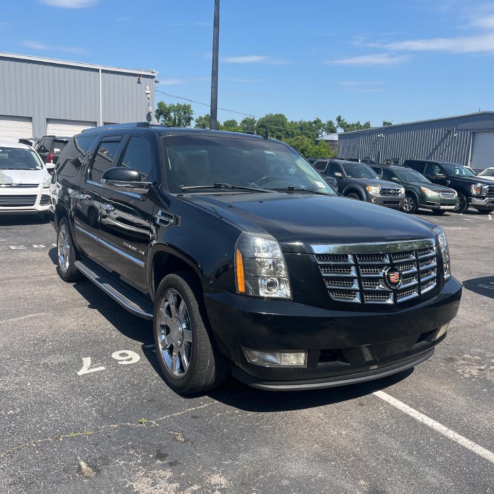 Cadillac Escalade ESV AWD 4dr Luxury 2011