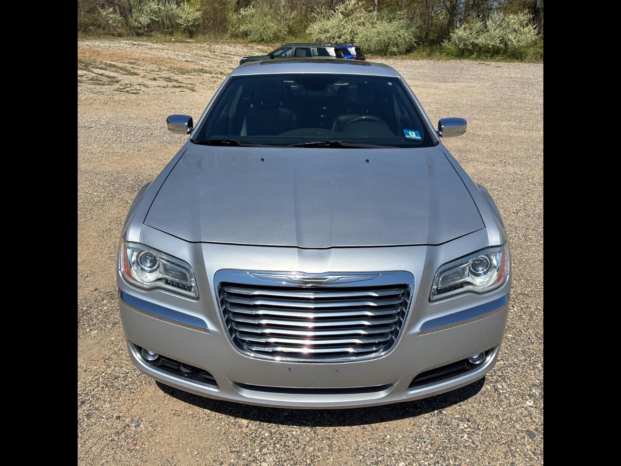 Chrysler 300 4dr Sdn V8 300C AWD 2012