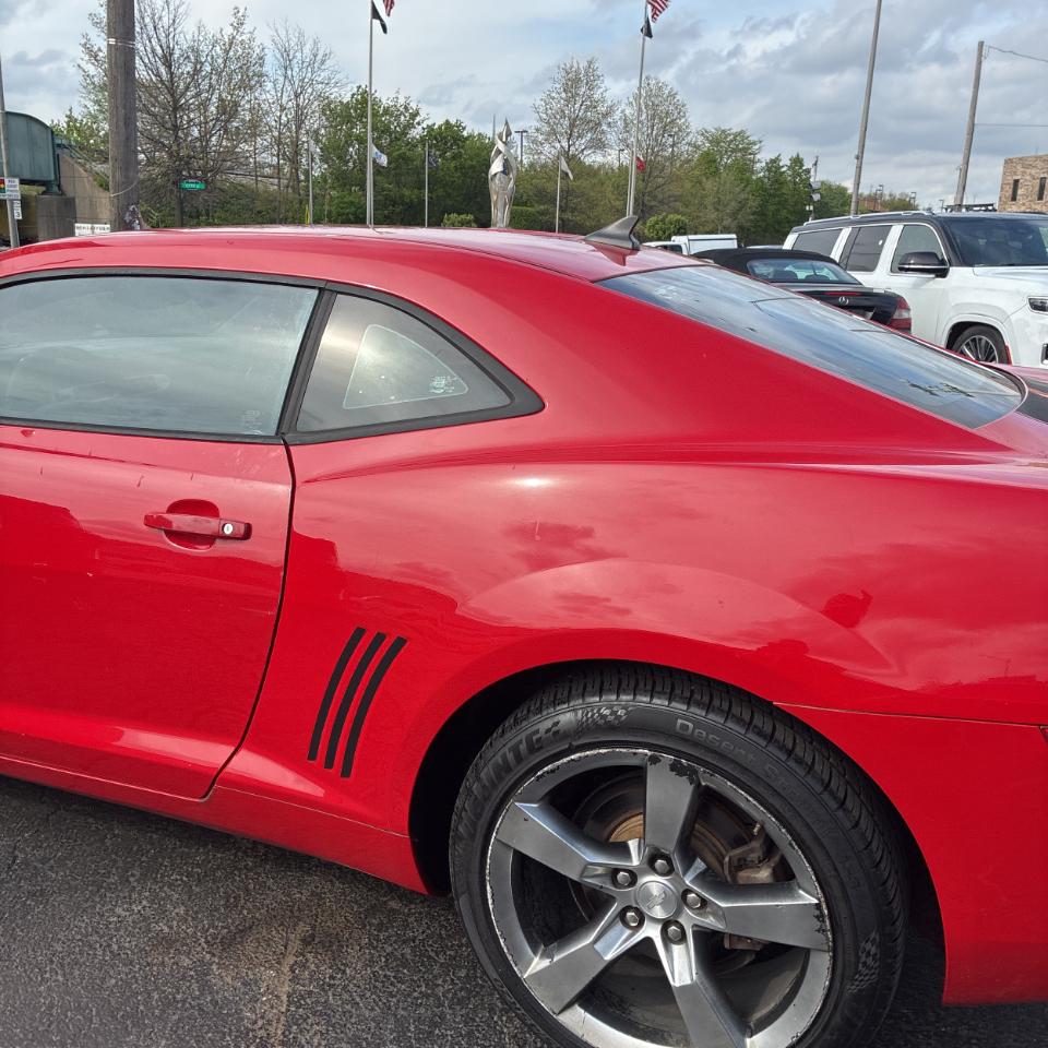 Chevrolet Camaro 2dr Cpe 2LS 2012