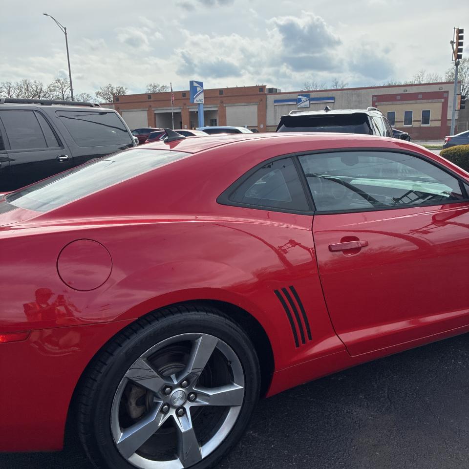 Chevrolet Camaro 2dr Cpe 2LS 2012