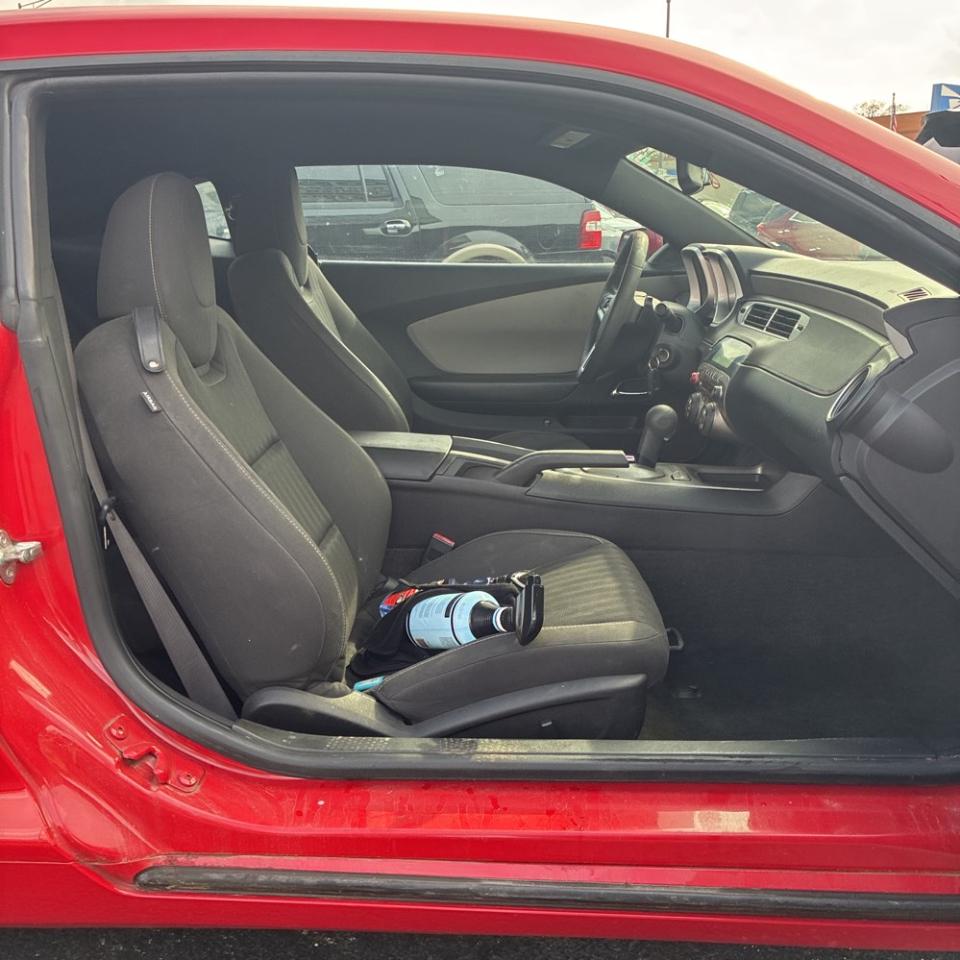 Chevrolet Camaro 2dr Cpe 2LS 2012