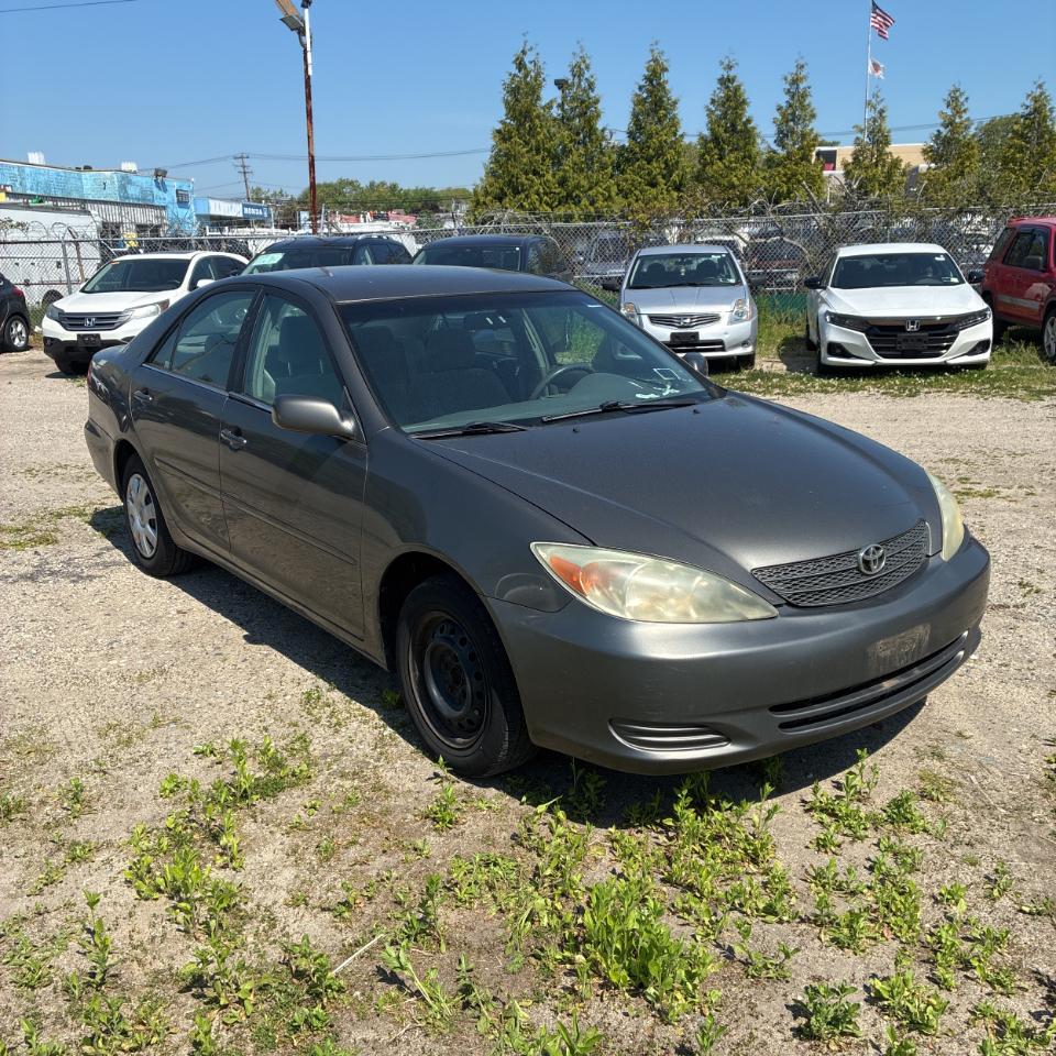 Toyota Camry 4dr Sdn LE Auto 2004