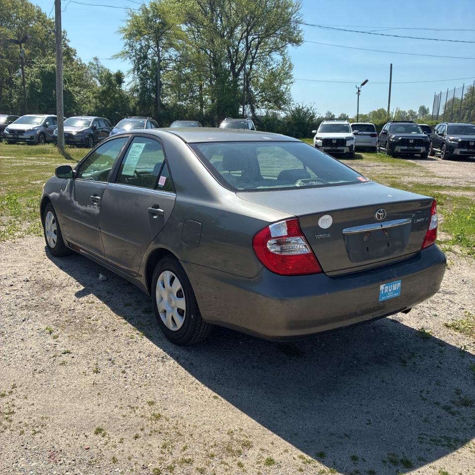 Toyota Camry 4dr Sdn LE Auto 2004