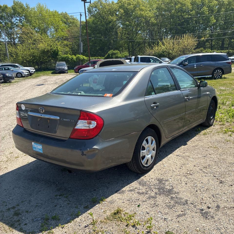 Toyota Camry 4dr Sdn LE Auto 2004
