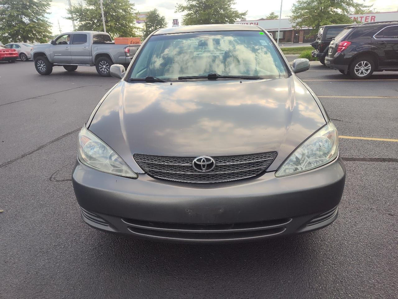 Toyota Camry 4dr Sdn LE Auto 2004
