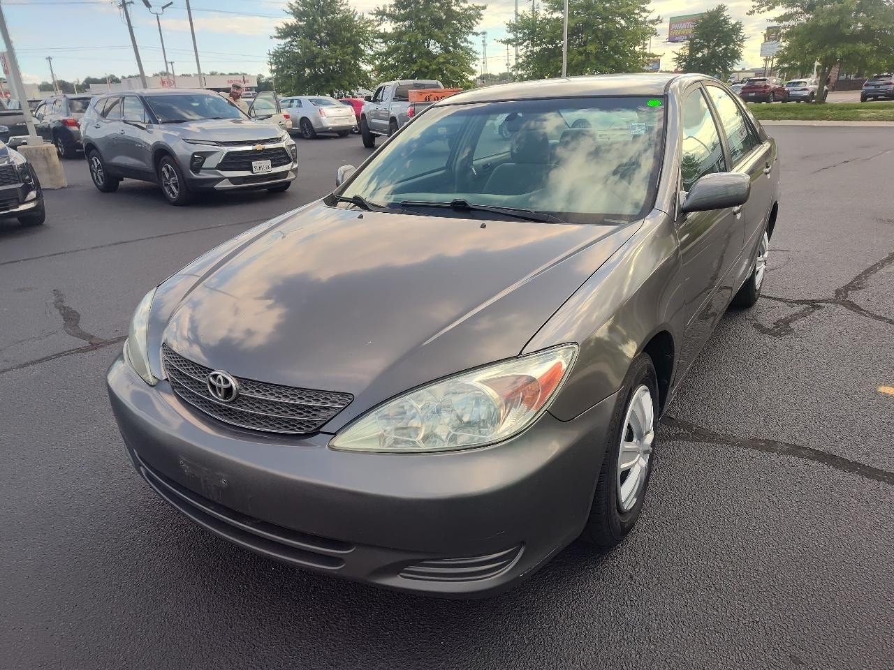 Toyota Camry 4dr Sdn LE Auto 2004