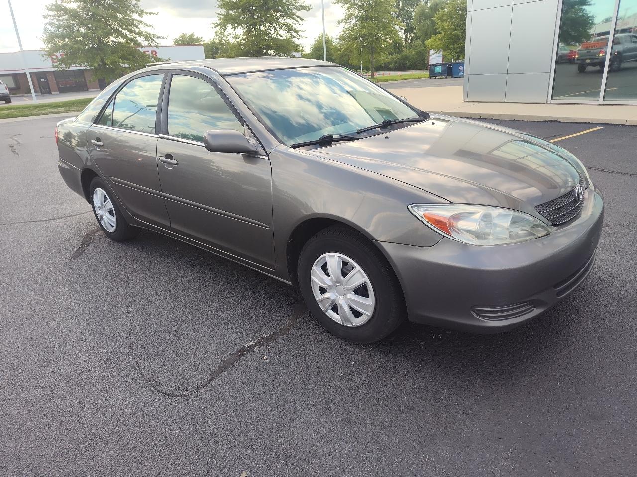 Toyota Camry 4dr Sdn LE Auto 2004