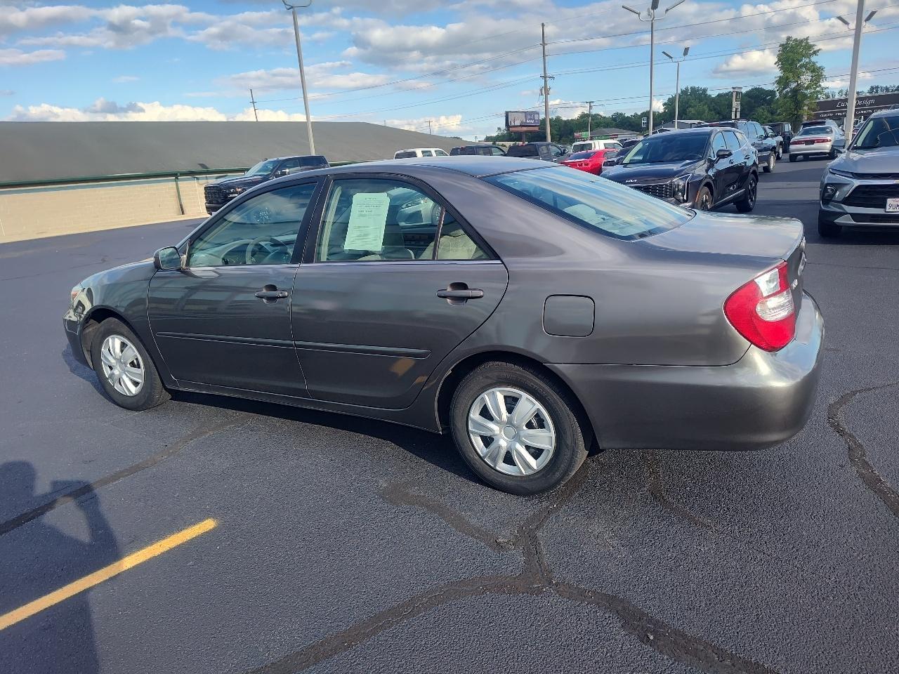 Toyota Camry 4dr Sdn LE Auto 2004