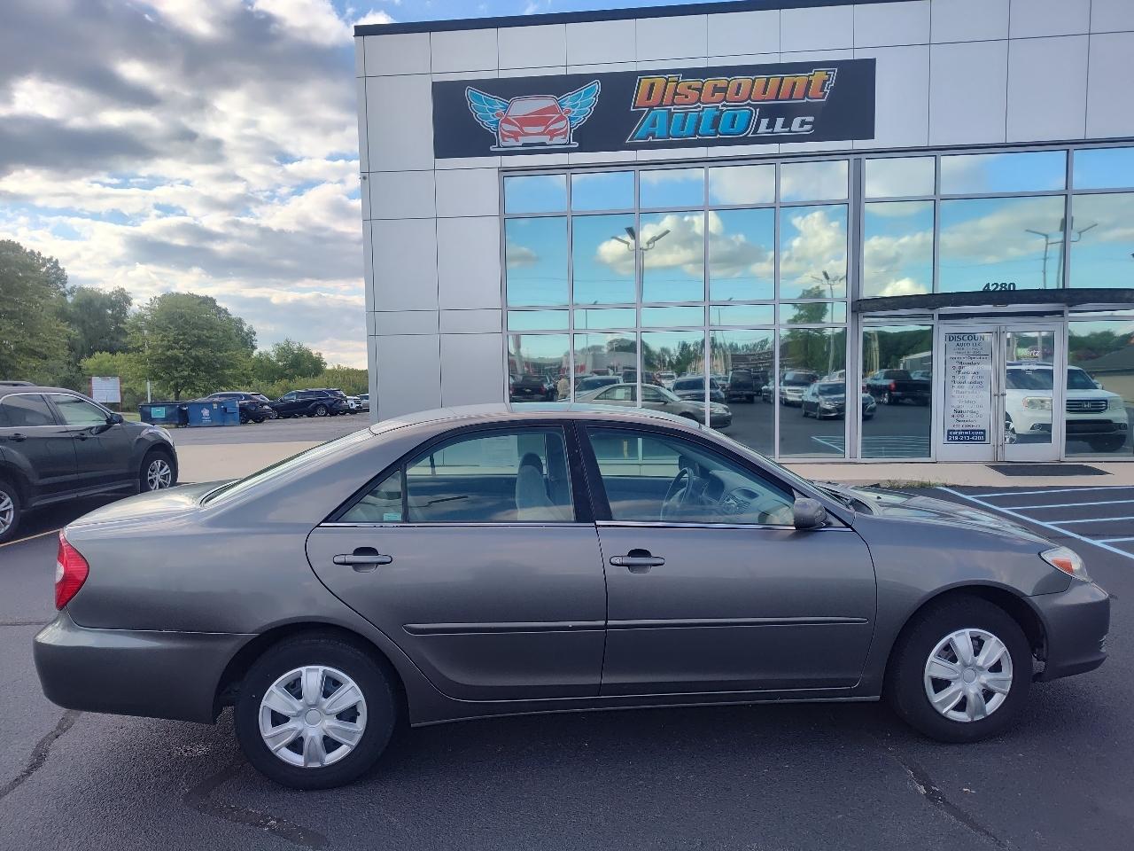Toyota Camry 4dr Sdn LE Auto 2004
