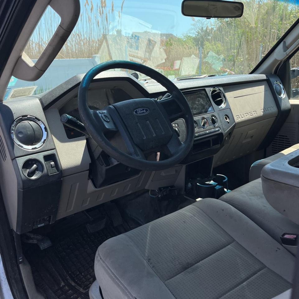 Ford Super Duty F-250 SRW 4WD Crew Cab 156" XL 2008