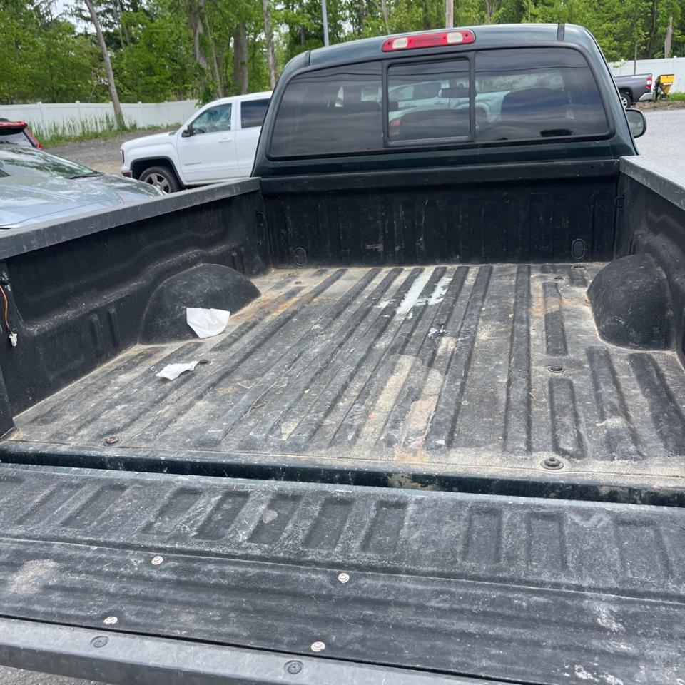 Toyota Tundra AccessCab V8 SR5 4WD Stepside (Natl 2005