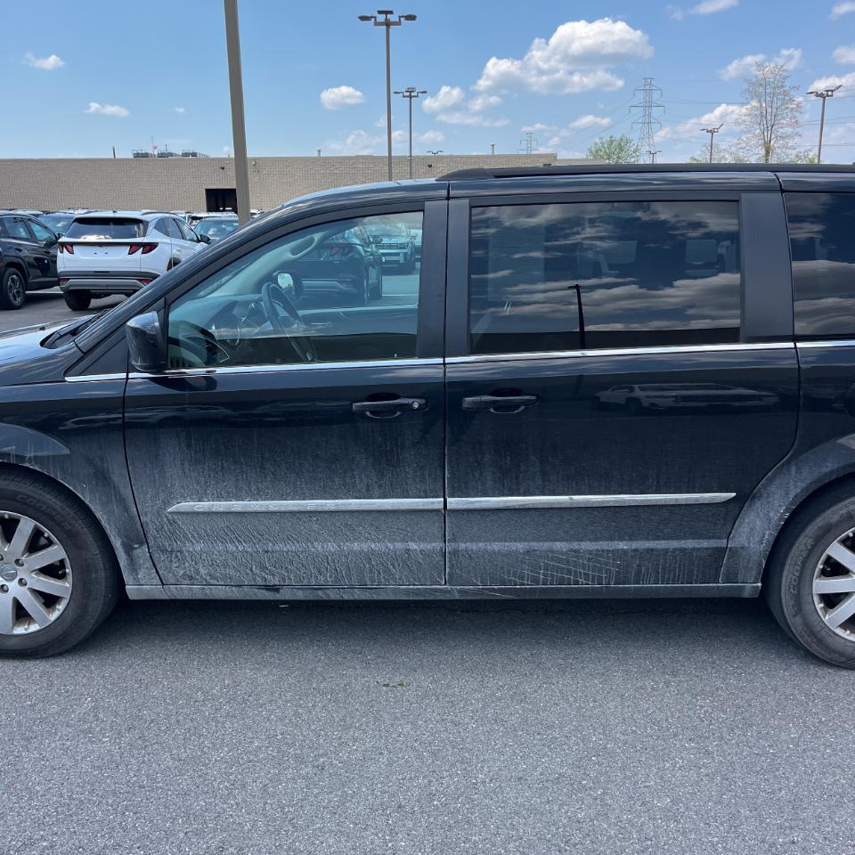 Chrysler Town & Country 4dr Wgn Touring 2016