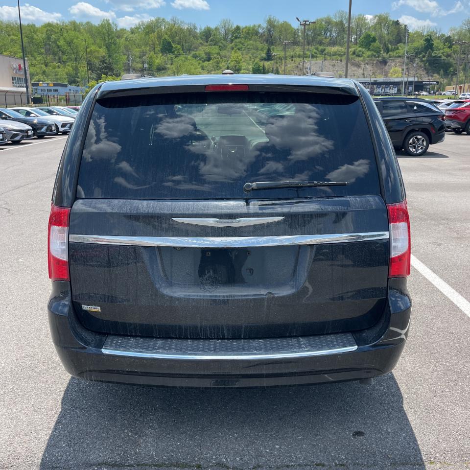 Chrysler Town & Country 4dr Wgn Touring 2016
