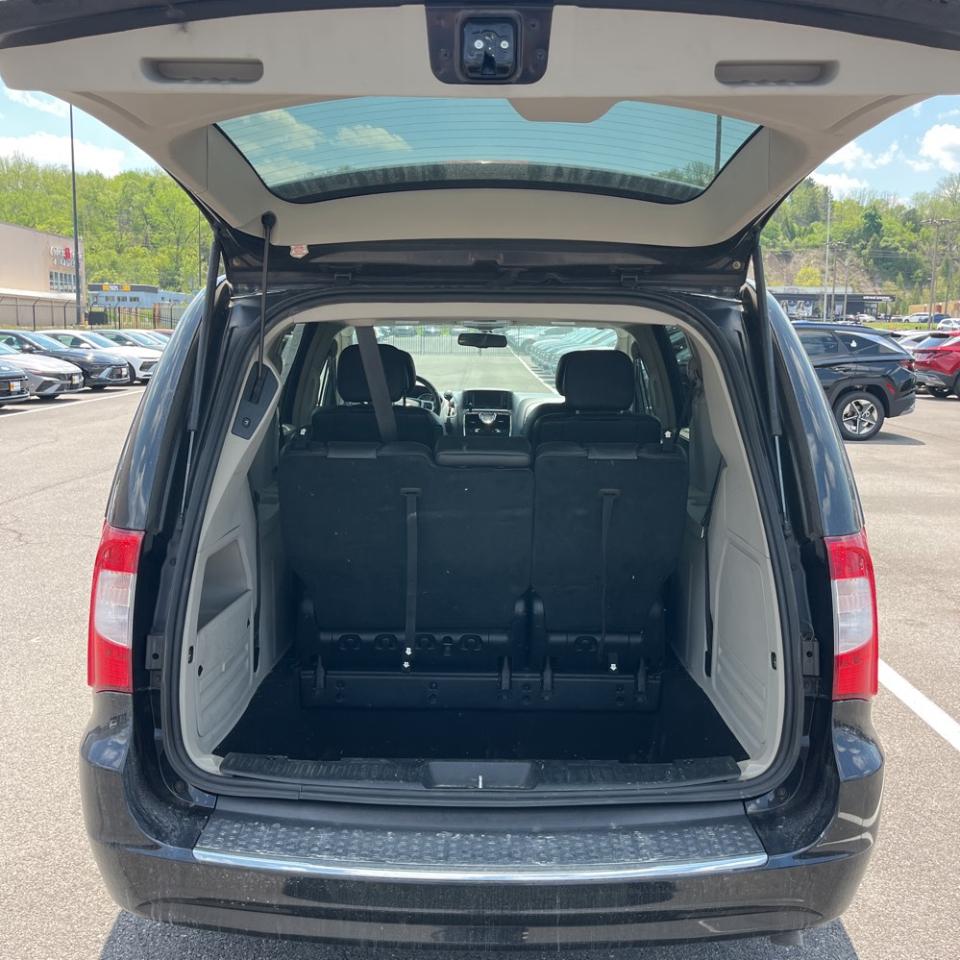 Chrysler Town & Country 4dr Wgn Touring 2016