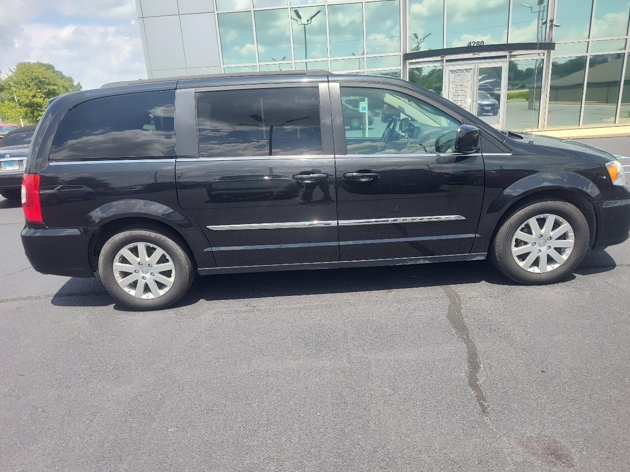 Chrysler Town & Country 4dr Wgn Touring 2016
