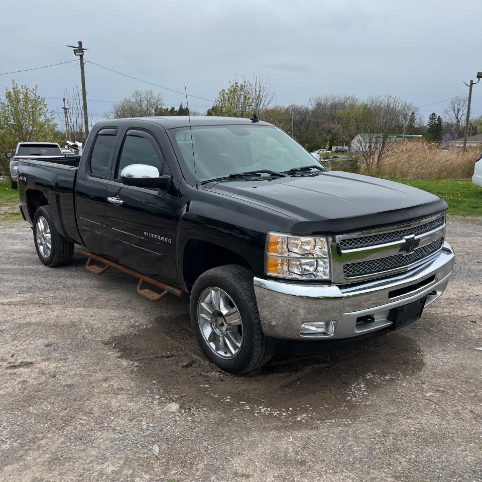 Chevrolet Silverado 1500 4WD Ext Cab 143.5" LT 2012