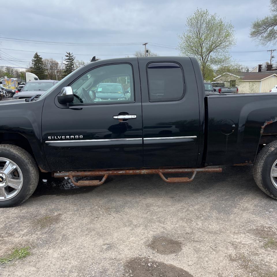 Chevrolet Silverado 1500 4WD Ext Cab 143.5" LT 2012