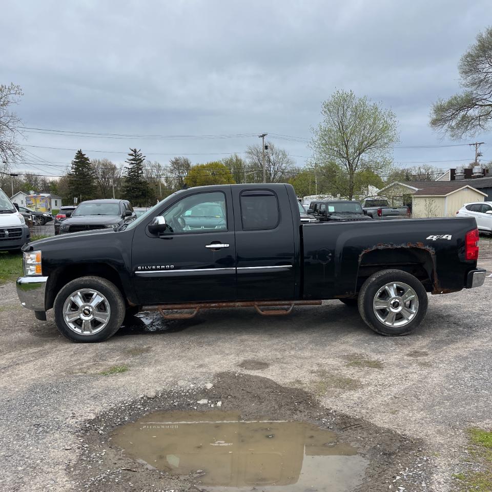 Chevrolet Silverado 1500 4WD Ext Cab 143.5" LT 2012