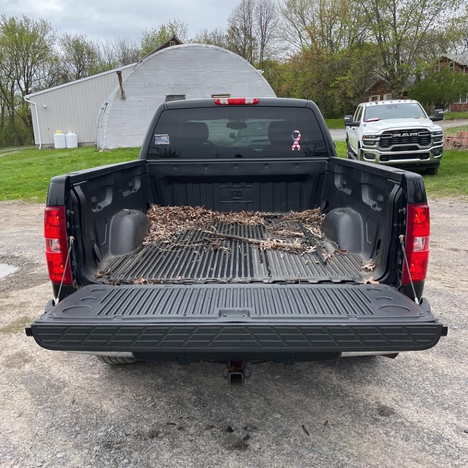 Chevrolet Silverado 1500 4WD Ext Cab 143.5" LT 2012