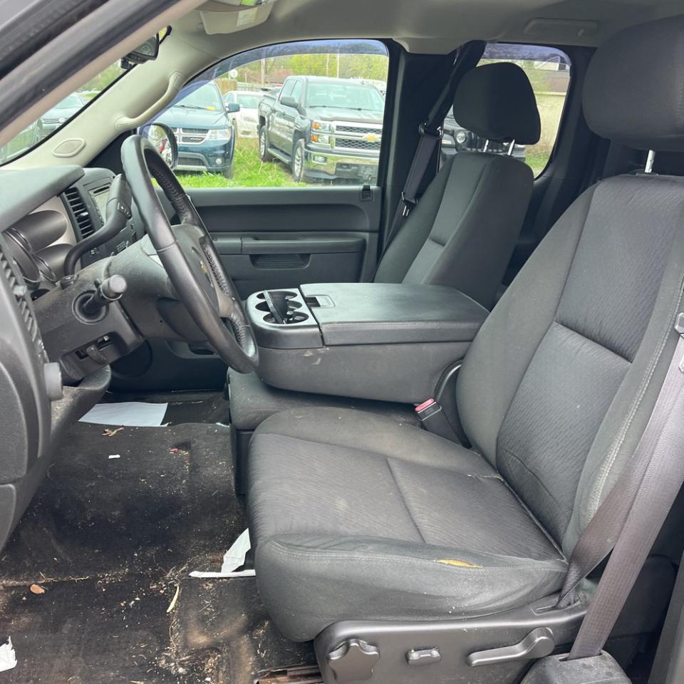 Chevrolet Silverado 1500 4WD Ext Cab 143.5" LT 2012