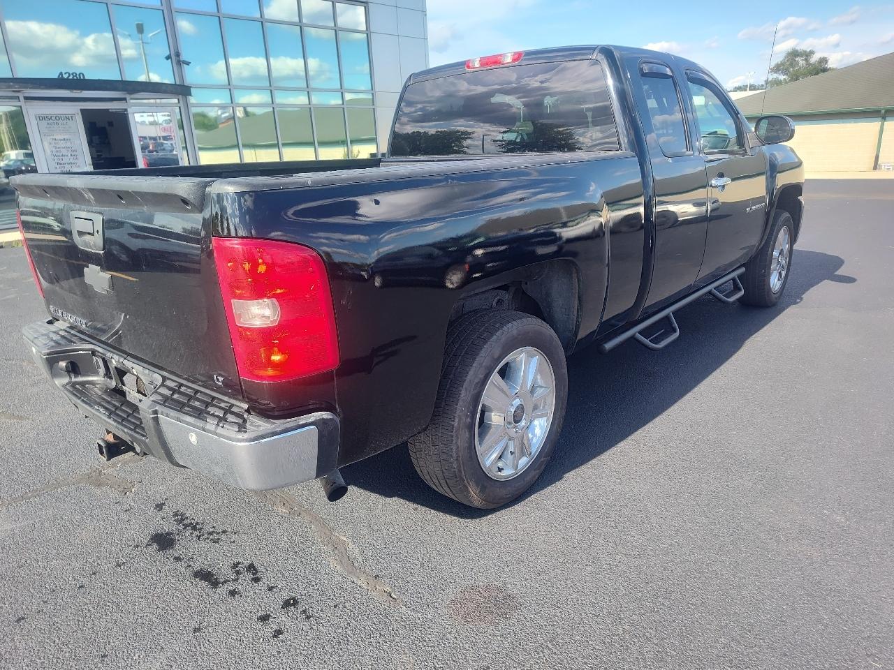 Chevrolet Silverado 1500 4WD Ext Cab 143.5" LT 2012