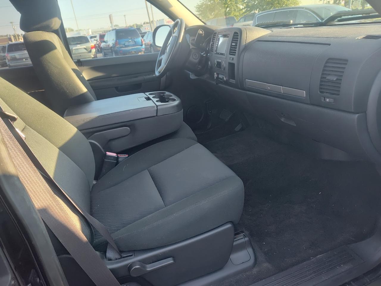 Chevrolet Silverado 1500 4WD Ext Cab 143.5" LT 2012
