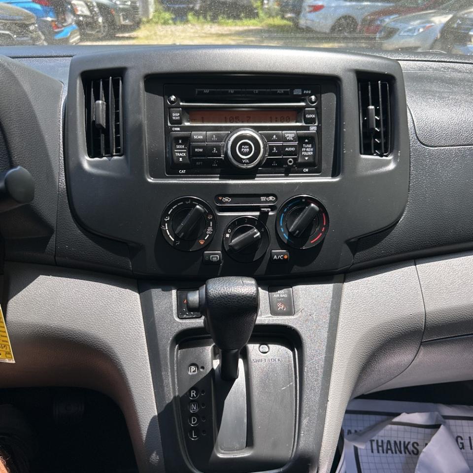 Chevrolet City Express Cargo Van FWD 115" LS 2015