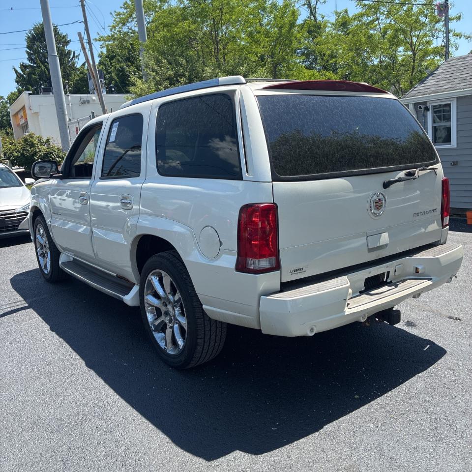Cadillac Escalade 4dr AWD 2003