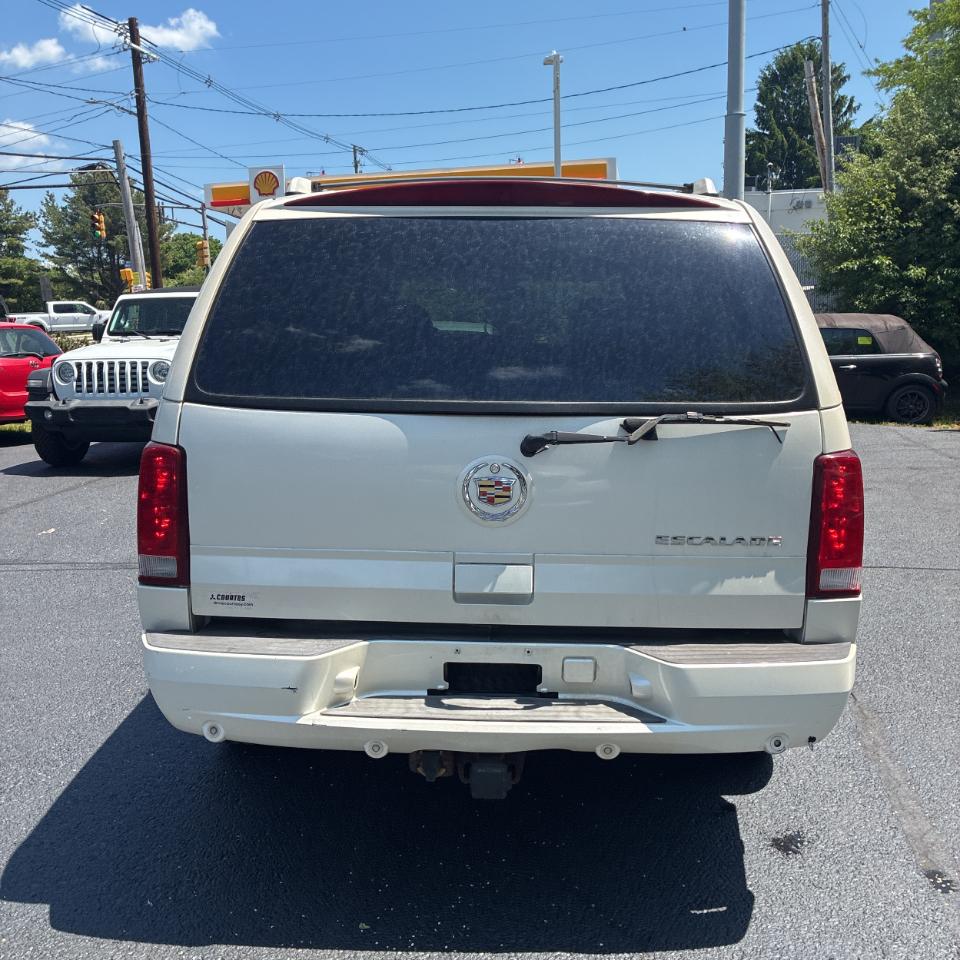 Cadillac Escalade 4dr AWD 2003