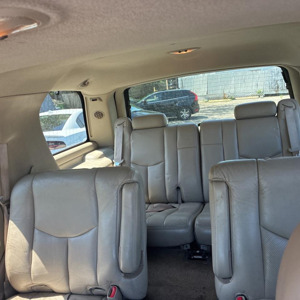 Cadillac Escalade 4dr AWD 2003