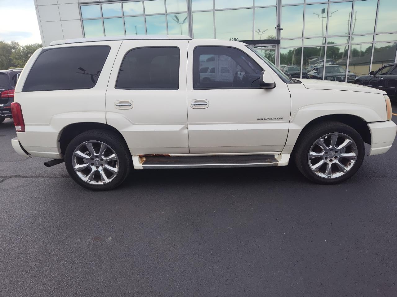 Cadillac Escalade 4dr AWD 2003