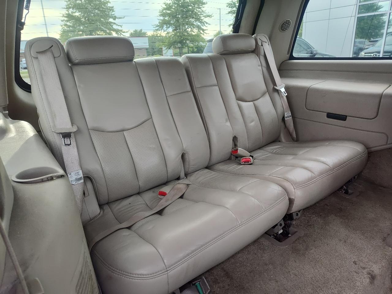 Cadillac Escalade 4dr AWD 2003