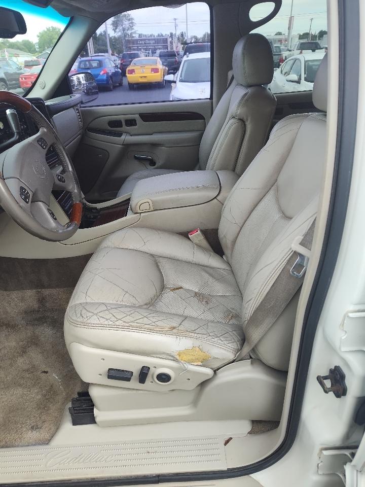 Cadillac Escalade 4dr AWD 2003